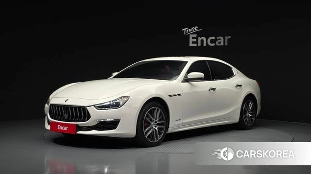 Maserati Ghibli 2021 Белый из Кореи