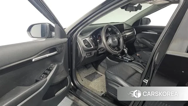 Kia Seltos 2020 Черный из Кореи, фото 2