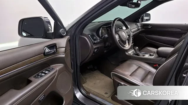 Jeep Grand Cherokee 2019 Серый из Кореи, фото 2