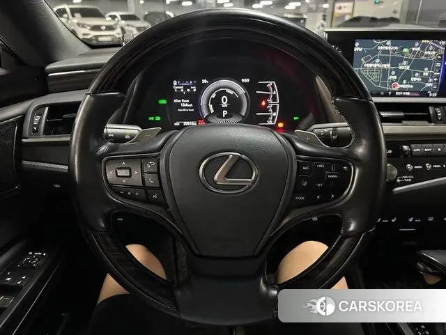 Lexus ES300h 7th generation 2020 Серый из Кореи, фото 2