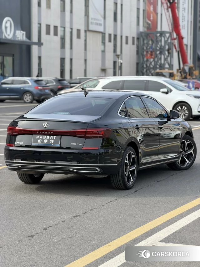 Volkswagen Passat 2025 Черный из Китая, фото 2