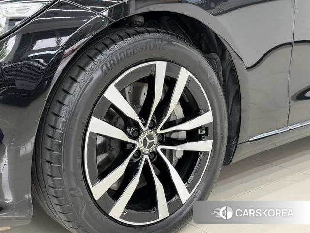 Mercedes-Benz S-class 2024 Черный из Китая, фото 2