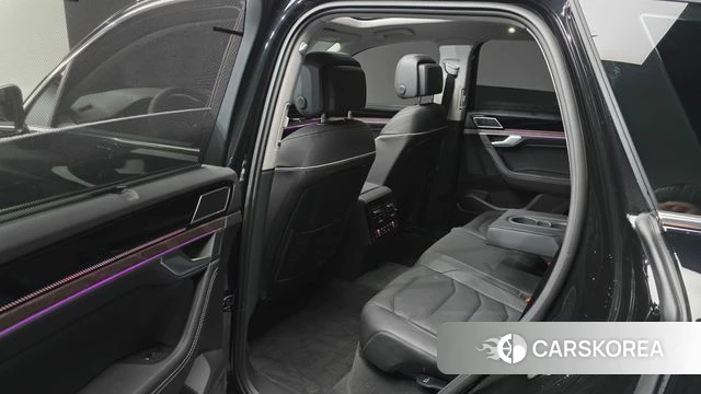 Volkswagen Touareg 3rd generation 2025 Черный из Кореи, фото 2