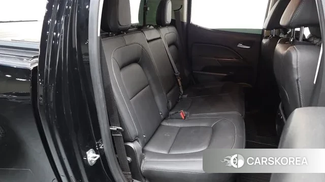 Chevrolet (GM Daewoo) Real New Colorado 2022 Черный из Кореи, фото 2