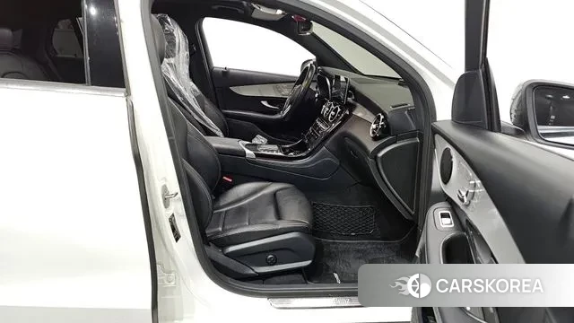 Mercedes-Benz GLC-Class X253 2020 Белый из Кореи, фото 2