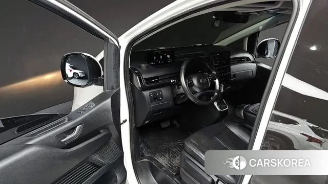 Hyundai Staria 2021 Белый из Кореи, фото 2