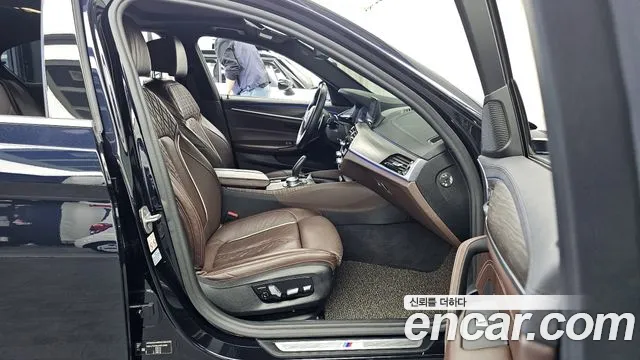 BMW 5 Series (G30) id 2690196 из Кореи 2