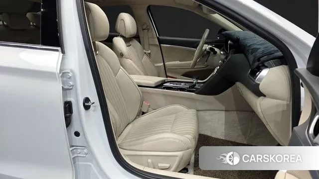 Genesis The New G70 2021 Белый из Кореи, фото 2