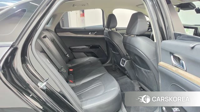 Kia K5 3rd generation 2023 Черный из Кореи, фото 2