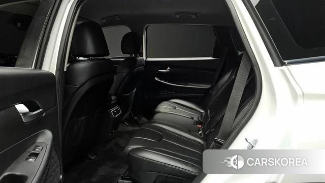 Hyundai The New Santa Fe 2023 Белый из Кореи, фото 2