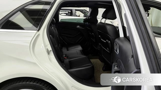 Mercedes-Benz B-Class W246 2018 Белый из Кореи, фото 2