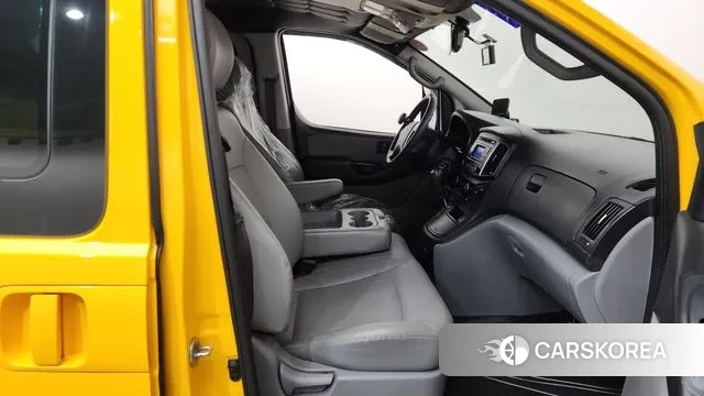 Hyundai The New Grand Starex 2018 Желтый из Кореи, фото 2