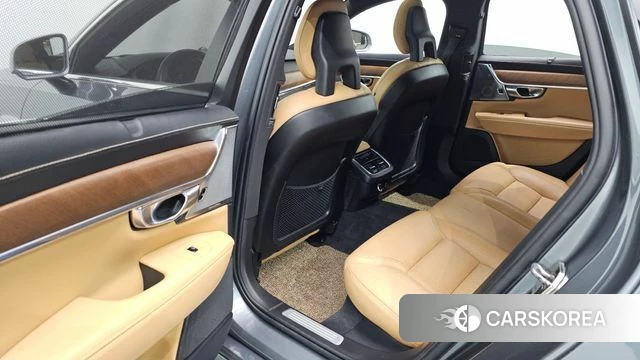 Volvo S90 2018 Серебристо-серый из Кореи, фото 2