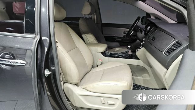 Kia The New Carnival 2018 Серый из Кореи, фото 2