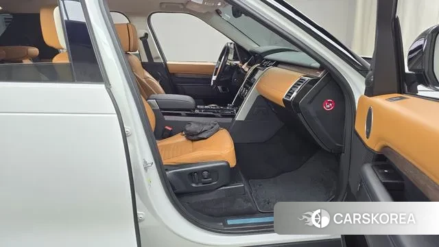 Land Rover Discovery 5 2019 Белый из Кореи, фото 2