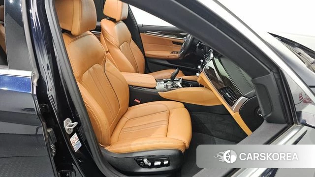 BMW 5 Series (G30) 2021 Синий из Кореи, фото 2