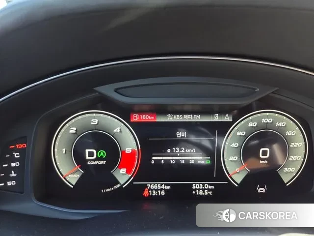 Audi Q8 (4M) 2021 Черный из Кореи, фото 2