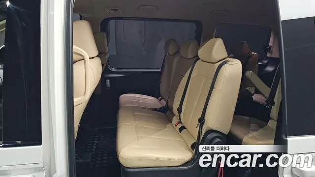 Hyundai Staria 2023 Белый из Кореи, фото 2