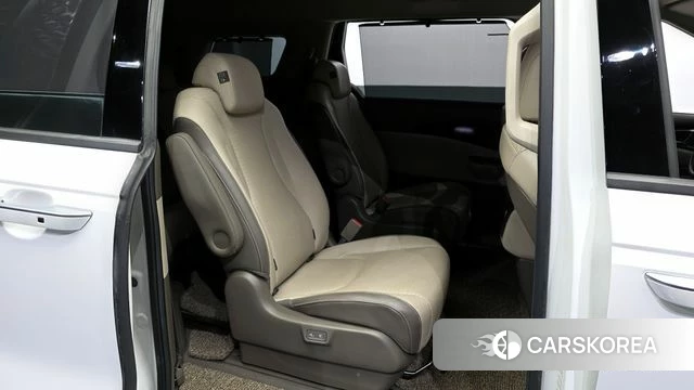 Kia Carnival 4th generation 2021 Белый из Кореи, фото 2