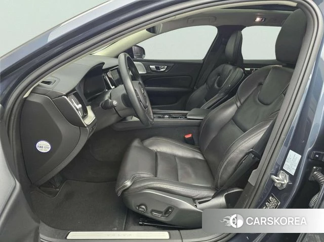 Volvo V60 Cross-Country 2nd Generation 2021 Синий из Кореи, фото 2