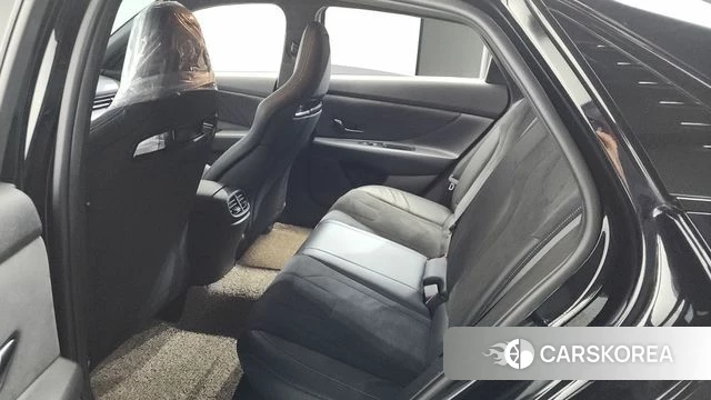 Hyundai Avante (CN7) 2022 Черный из Кореи, фото 2