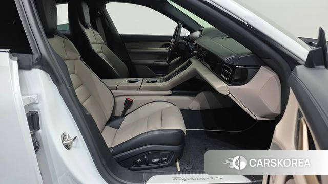 Porsche Taycan 2025 Белый из Кореи, фото 2