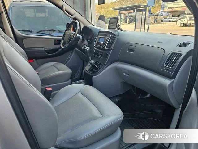 Hyundai The New Grand Starex 2018 Серебряный из Кореи, фото 2