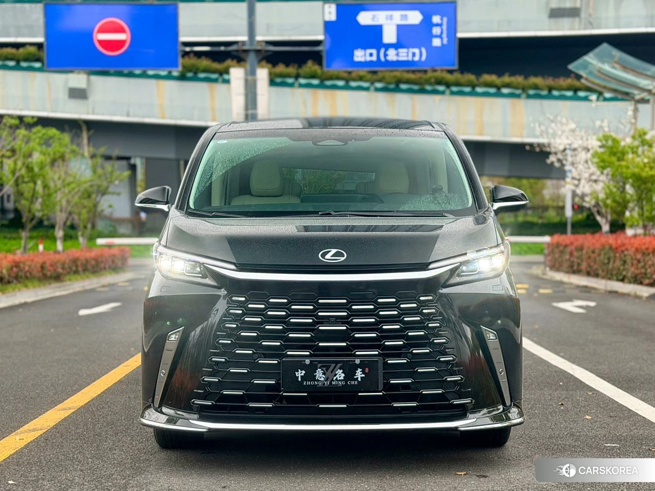 Lexus LM 2023 Черный из Китая, фото 2