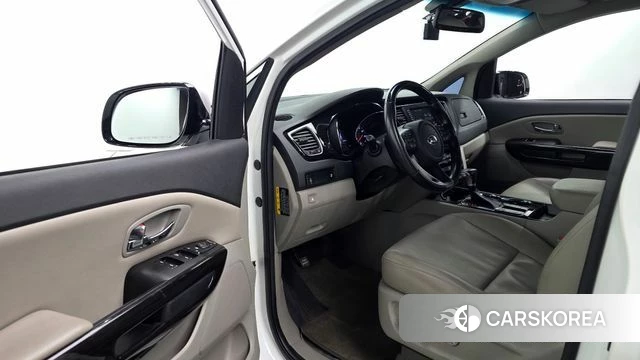 Kia The New Carnival 2019 Белый из Кореи, фото 2
