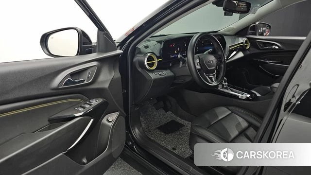 Chevrolet (GM Daewoo) Trax Crossover 2024 Черный из Кореи, фото 2