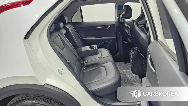 Kia Di Ol Nu Niro 2026 Белый из Кореи, фото 2