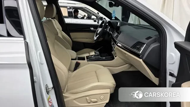 Audi Q5 (FY) 2021 Белый из Кореи, фото 2