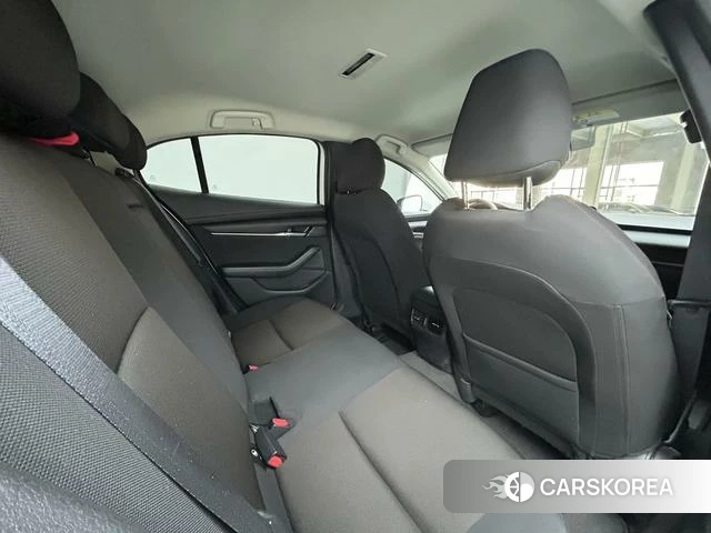 Mazda 3 Angkesaila 2022 Белый из Китая, фото 2