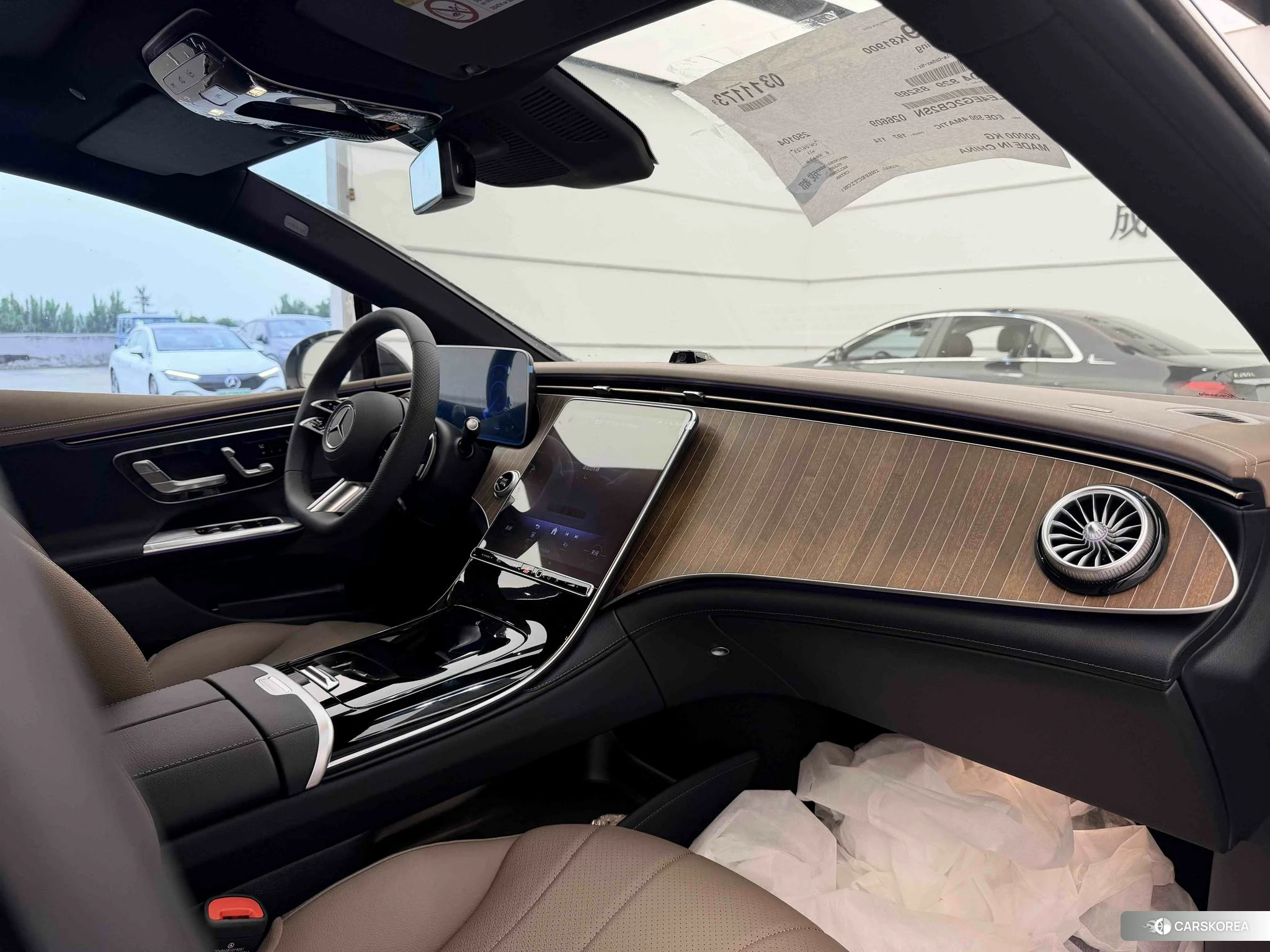 Mercedes-Benz EQE 2024 Черный из Китая, фото 2