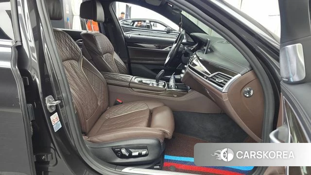 BMW 7 Series (G11) 2022 Серый из Кореи, фото 2