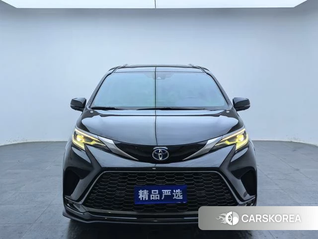 Toyota Grevia 2023 Черный из Китая, фото 2