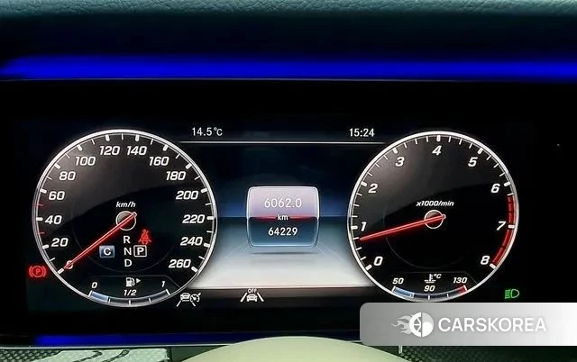 Mercedes-Benz E-Class W213 2020 Синий нефрит из Кореи, фото 2