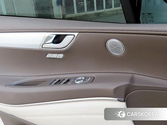 Genesis GV80 2023 Белый из Кореи, фото 2