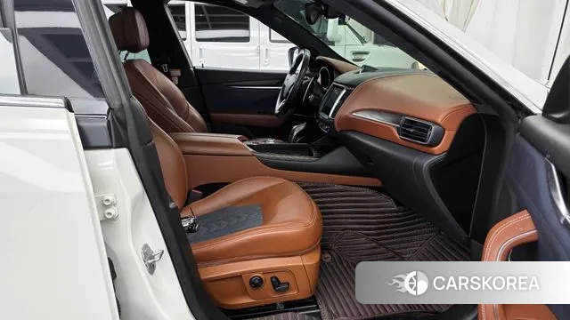 Maserati Levante 2019 Белый из Кореи, фото 2