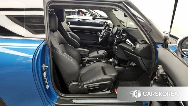 Mini Cooper 2022 Синий из Кореи, фото 2