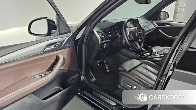 BMW X3 (G01) 2021 Черный из Кореи, фото 2