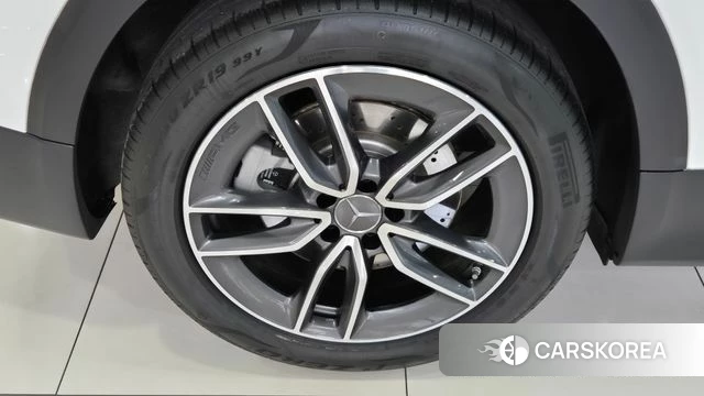 Mercedes-Benz GLB-Class X247 2025 Белый из Кореи, фото 2