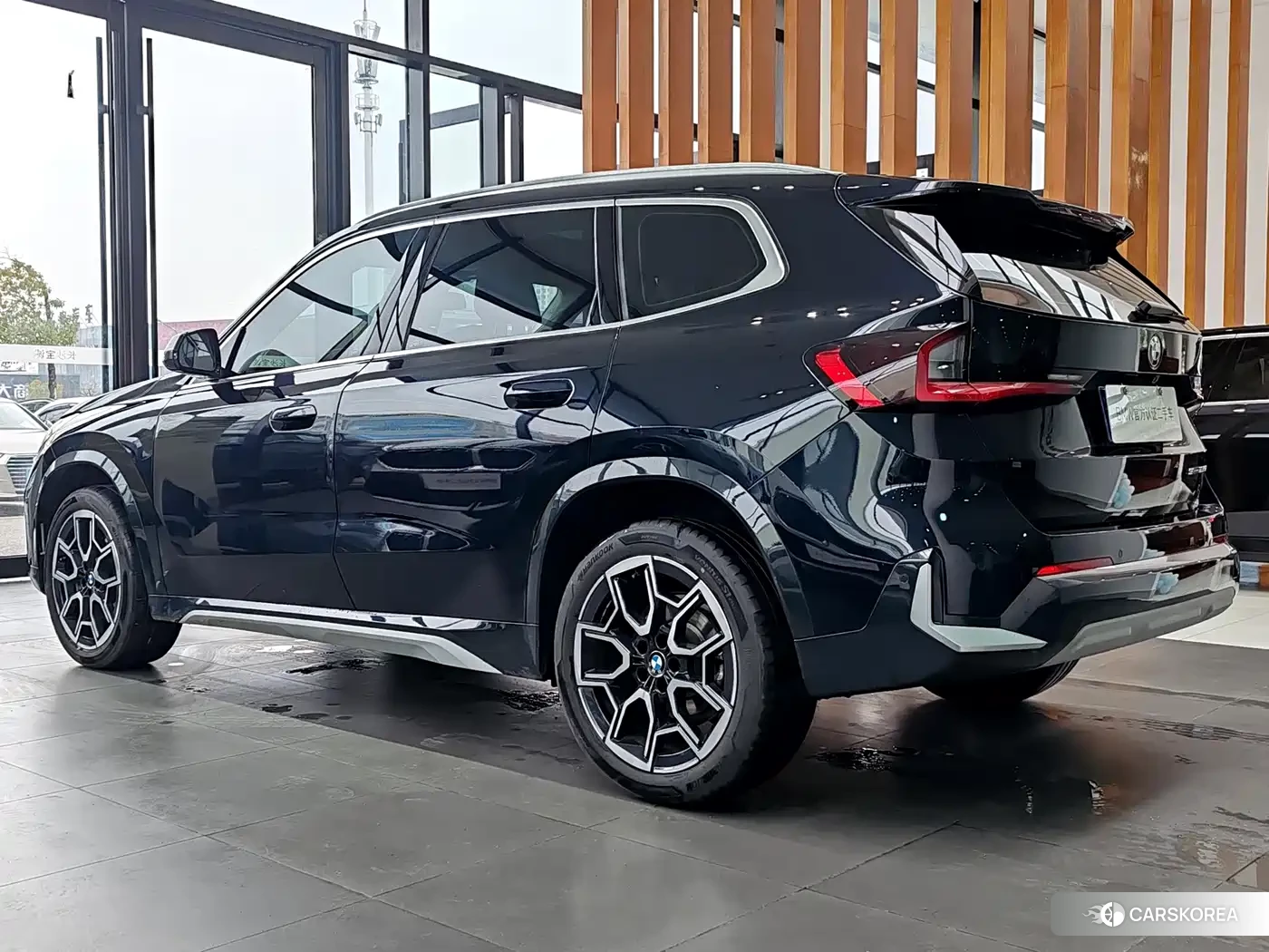 BMW X1 2024 Черный из Китая, фото 2