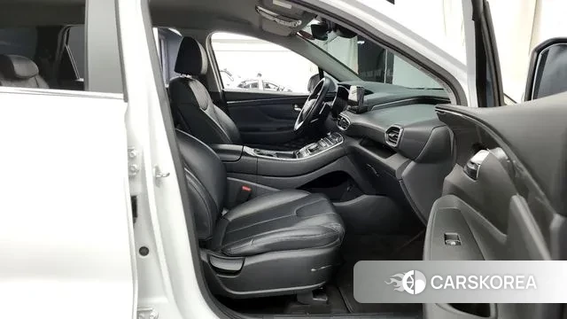 Hyundai The New Santa Fe 2021 Белый из Кореи, фото 2