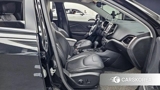 Jeep Cherokee (KL) 2019 Черный из Кореи, фото 2