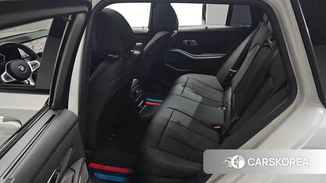 BMW 3 Series (G20) 2024 Белый из Кореи, фото 2