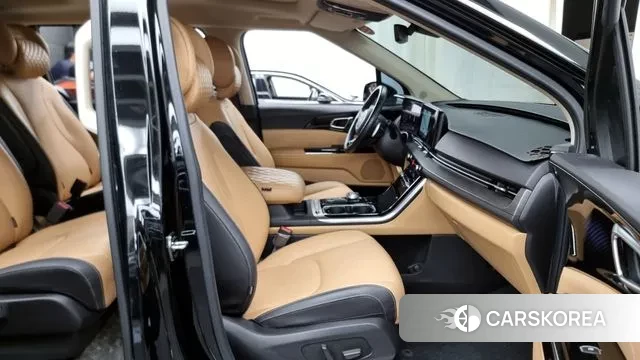 Kia Carnival 4th generation 2022 Черный из Кореи, фото 2