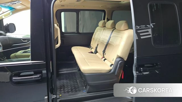 Hyundai Staria 2023 Черный из Кореи, фото 2