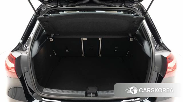 Mercedes-Benz A-Class W177 2025 Черный из Кореи, фото 2