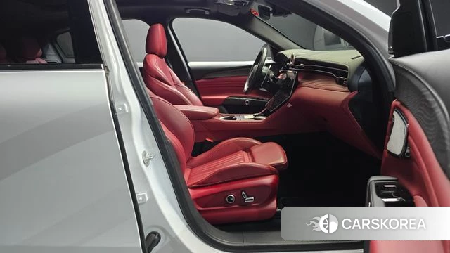 Maserati Grecale 2023 Белый из Кореи, фото 2